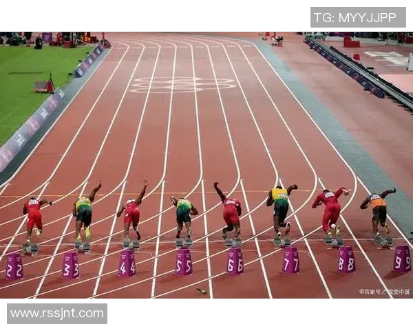 武汉足球队的耐力之谜揭秘：从训练到比赛的全景探讨