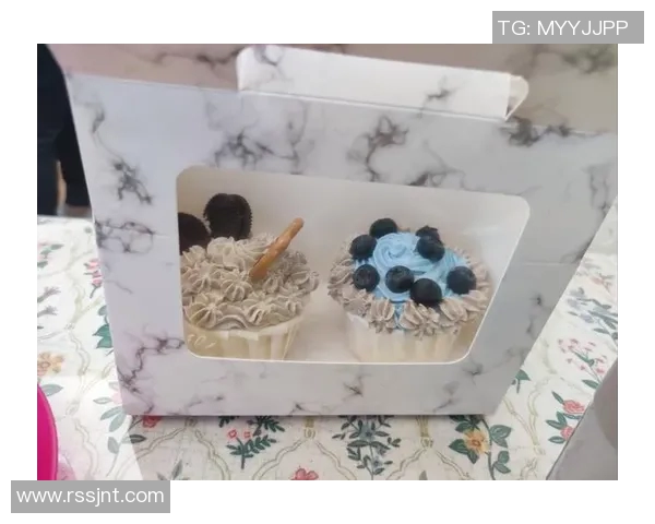 蛋糕的甜蜜世界：探索各种口味与创意制作技巧的完美融合